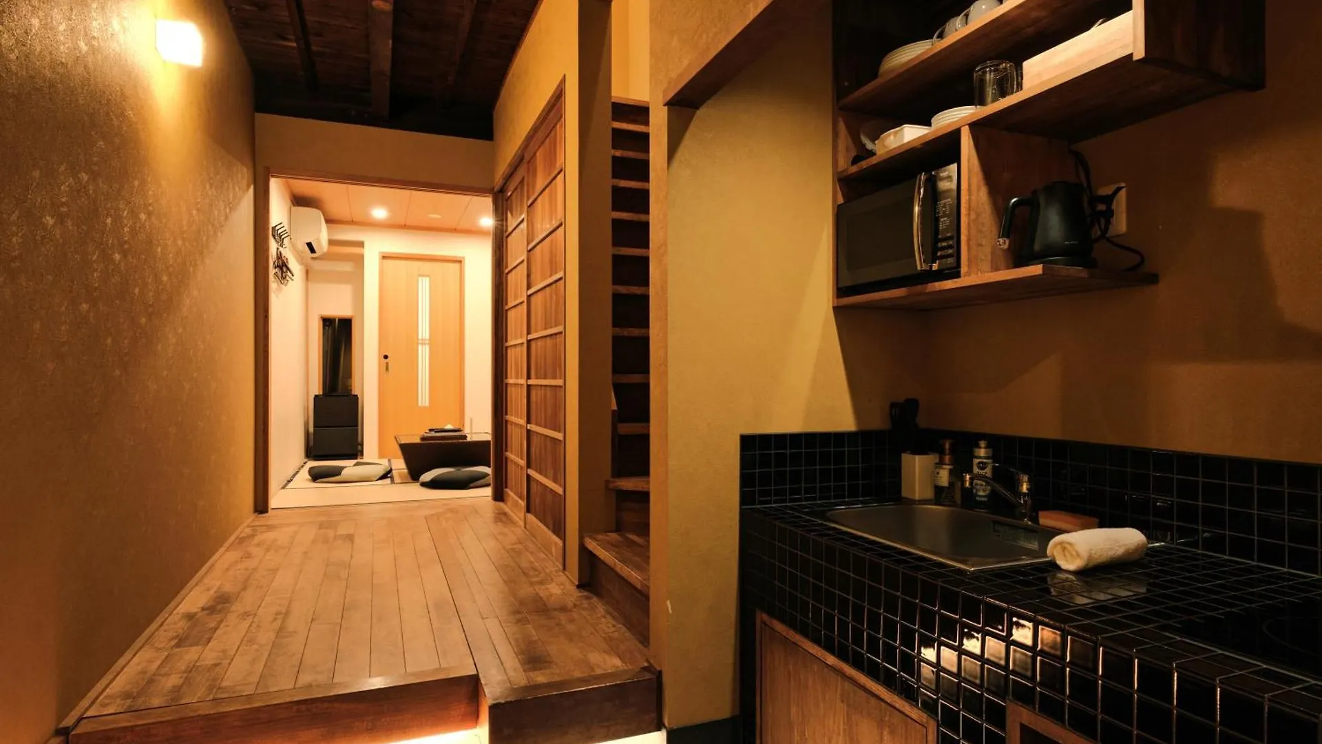 Ferienwohnung Tsumugi Horikawakichimonji Kyōto