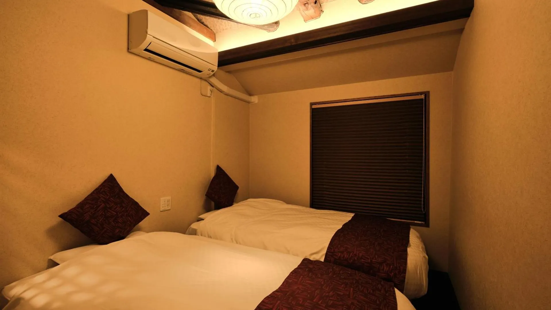 Ferienwohnung Tsumugi Horikawakichimonji Kyōto 0*,  Japan